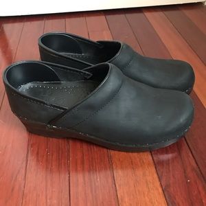 Dansko clogs size 39